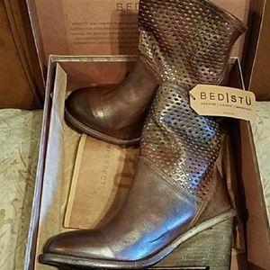 Bed stu dutchess boots